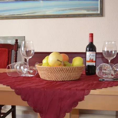 Semesterbostad Feuerstein *